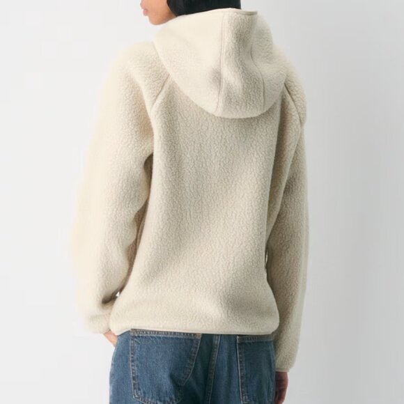 Aritzia Tna Raglan Zip Hoodie in Mullein - Picture 4 of 9